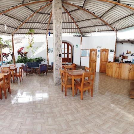 Hostal White House Galapagos Puerto Ayora  Zewnętrze zdjęcie