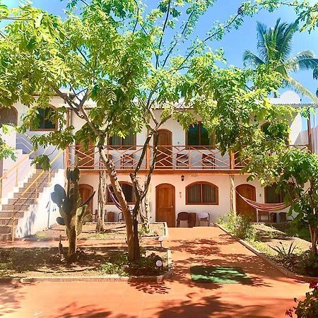 Hostal White House Galapagos Puerto Ayora  Zewnętrze zdjęcie