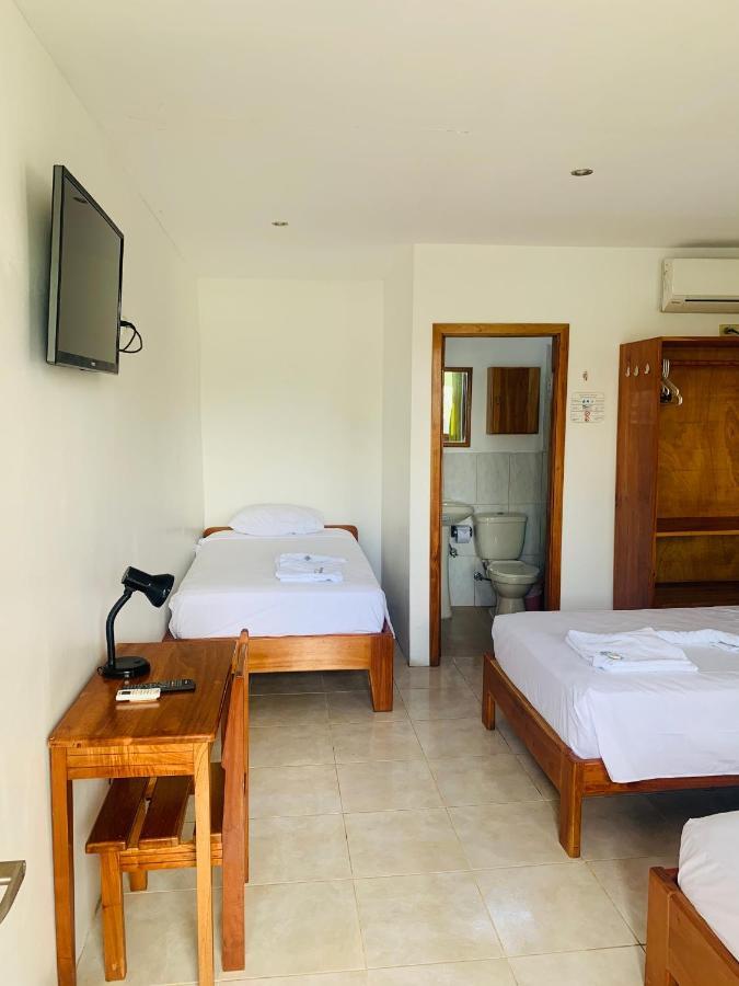 Hostal White House Galapagos Puerto Ayora  Zewnętrze zdjęcie
