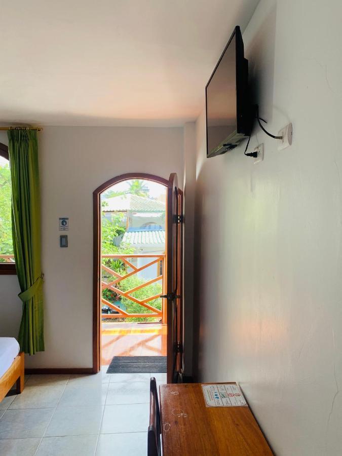 Hostal White House Galapagos Puerto Ayora  Zewnętrze zdjęcie