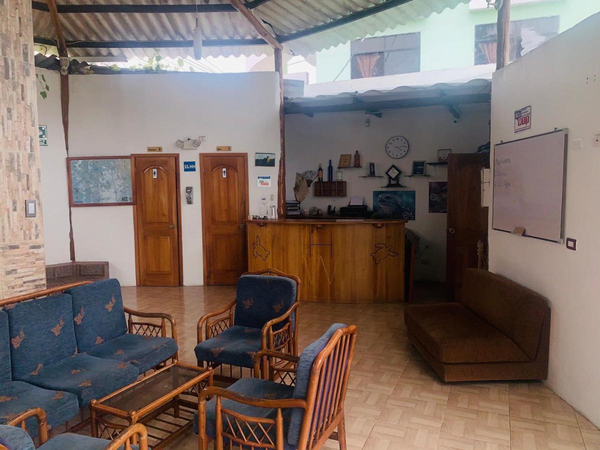 Hostal White House Galapagos Puerto Ayora  Zewnętrze zdjęcie