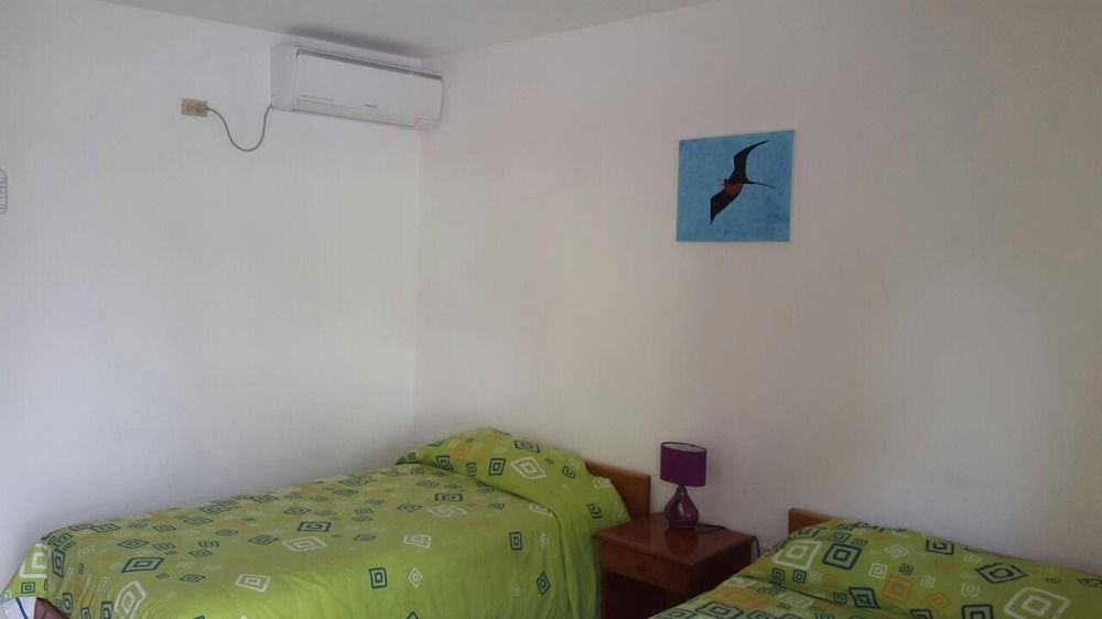 Hostal White House Galapagos Puerto Ayora  Zewnętrze zdjęcie