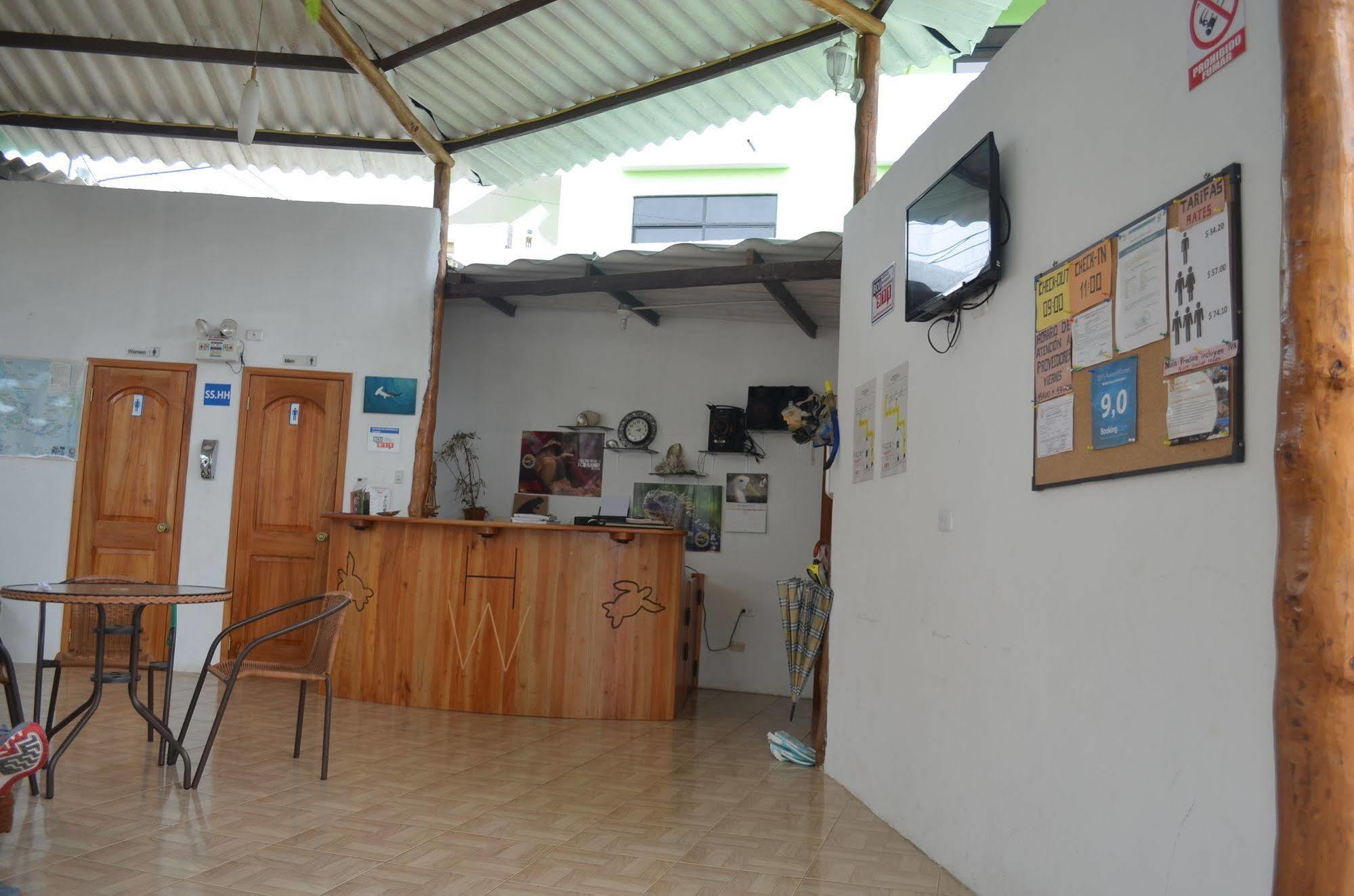 Hostal White House Galapagos Puerto Ayora  Zewnętrze zdjęcie