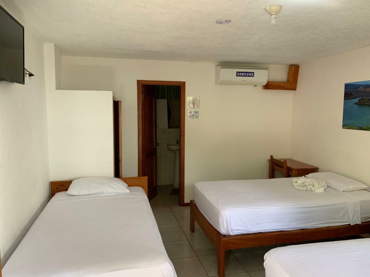 Hostal White House Galapagos Puerto Ayora  Zewnętrze zdjęcie